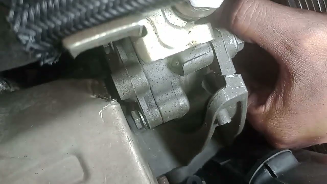 Suporte do Alternador do EA111. São três parafusos de fixação.