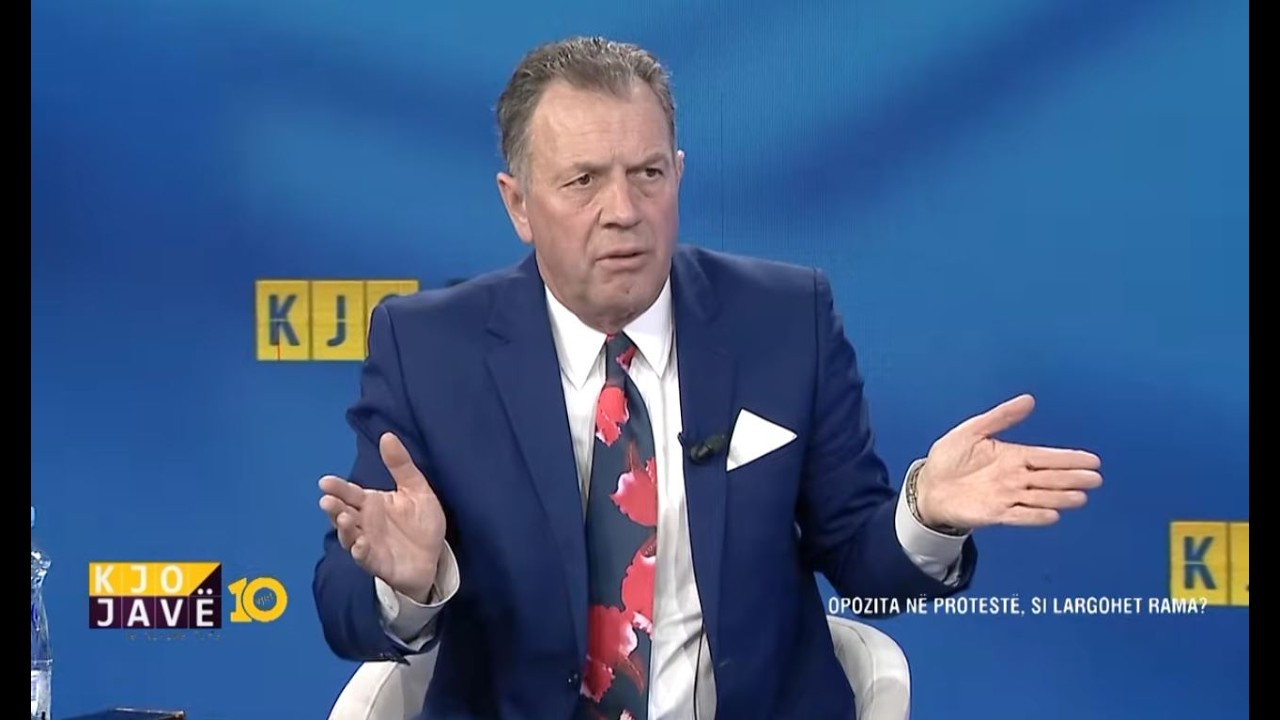 Biberaj: Salianji filloi lëvizje brenda PD,nqs do të kandidojë për kryertar, rrugën e ka të hapur...