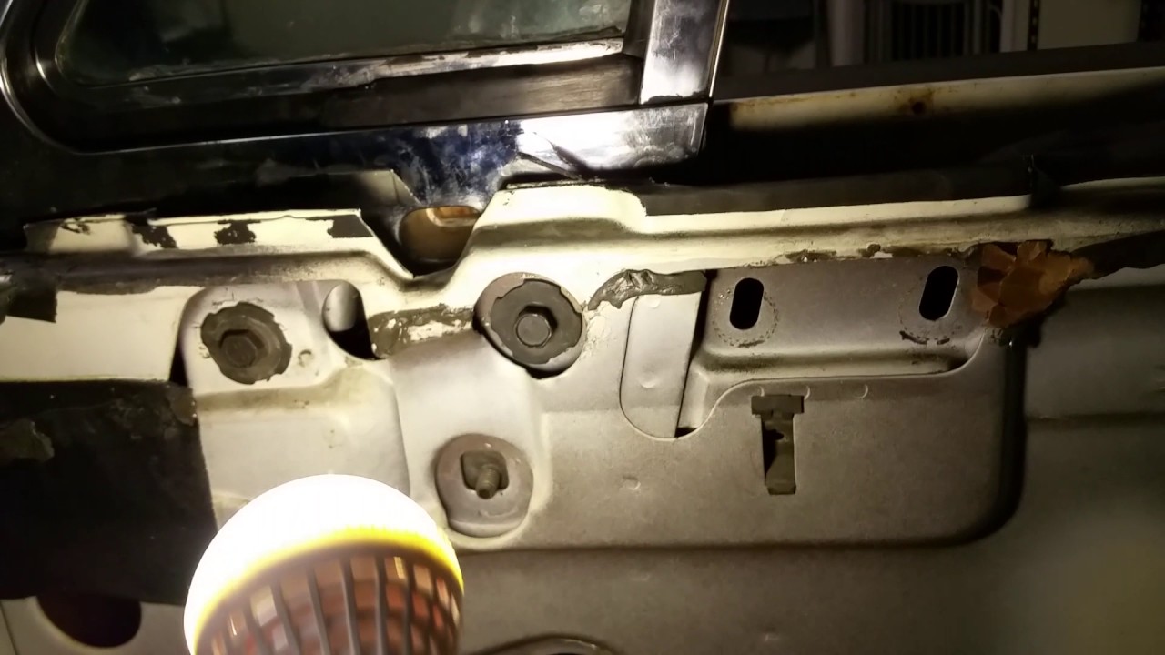 1965 Lincoln Continental Front Window and Vent Window Removal