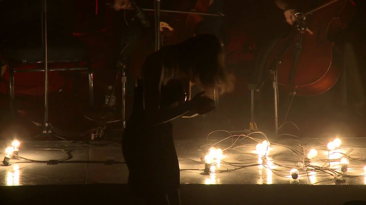 MOTHER FALCON - ALLIGATOR TEETH (HD)