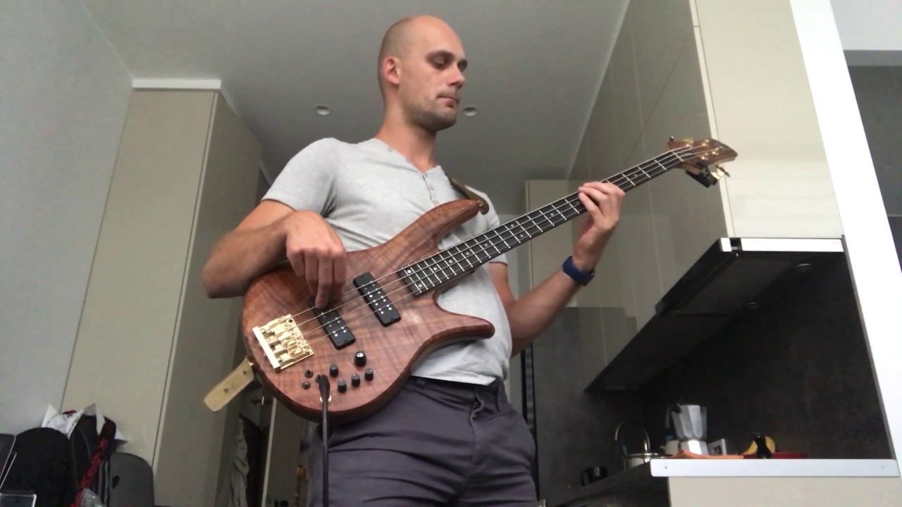 Improvising on a loop (by Domas Žostautas)