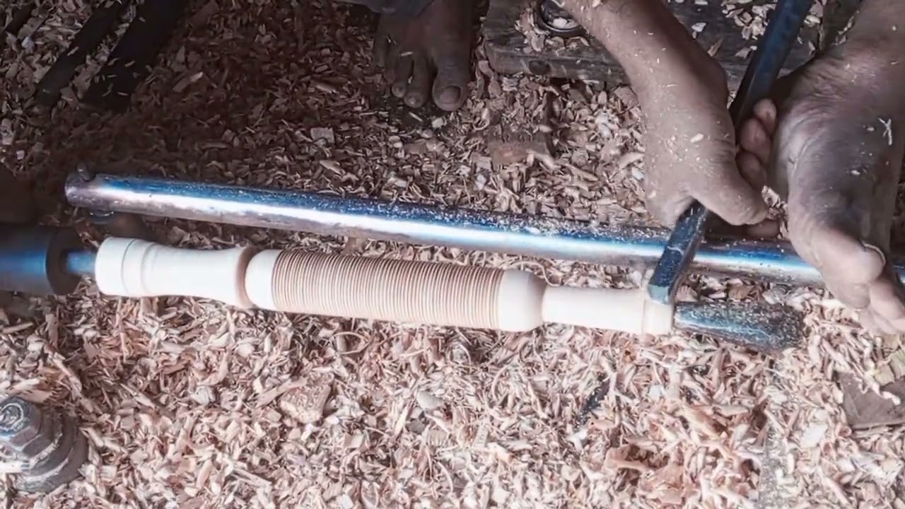 রুটি বলার বেলুন।    mojaffor New media