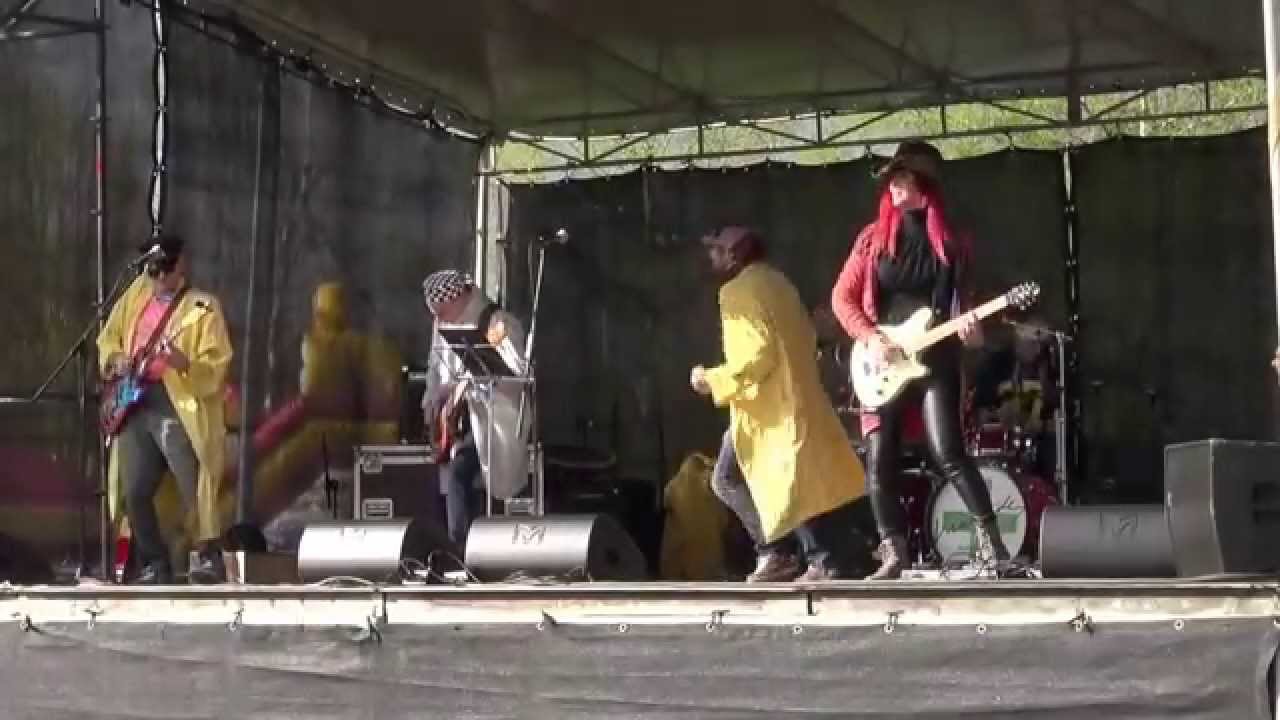 Vanem&otilde;de -  Kung Fu (Punk Fu)