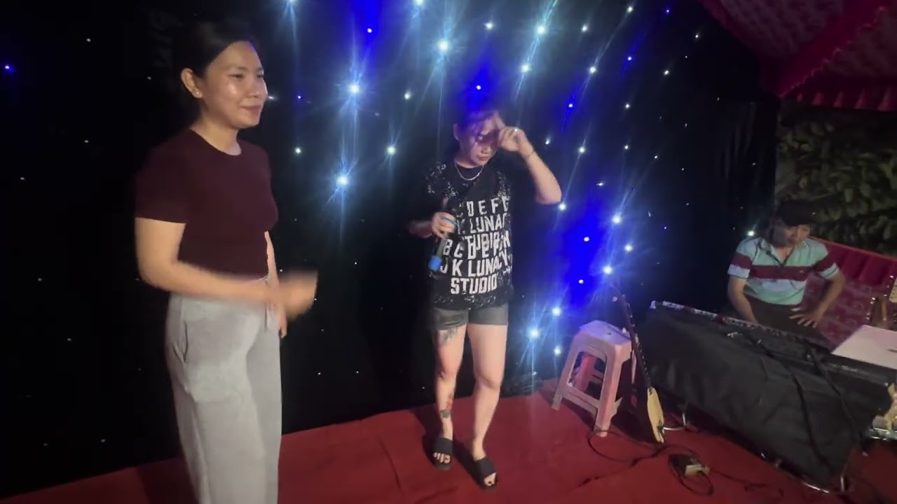 2 cô gái xinh hát nhảy cực hây đẹp 