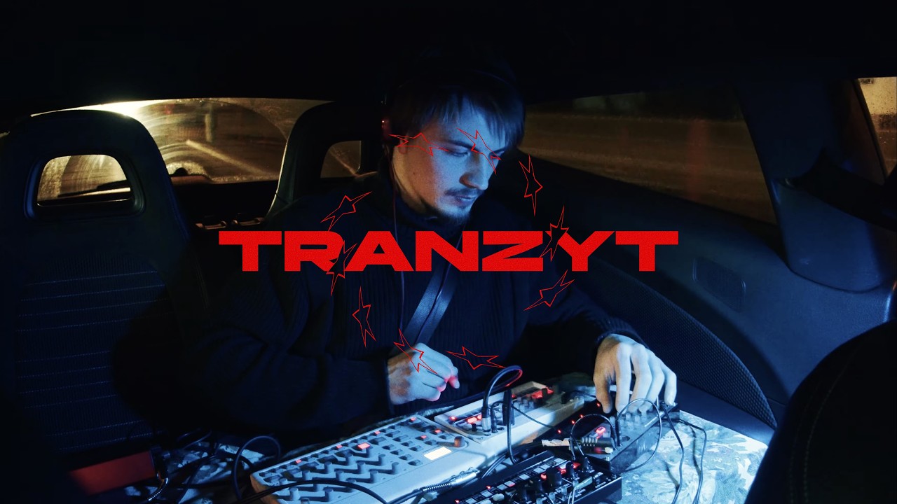WIKTOR KLIMASZEWSKI | TRANZYT 01