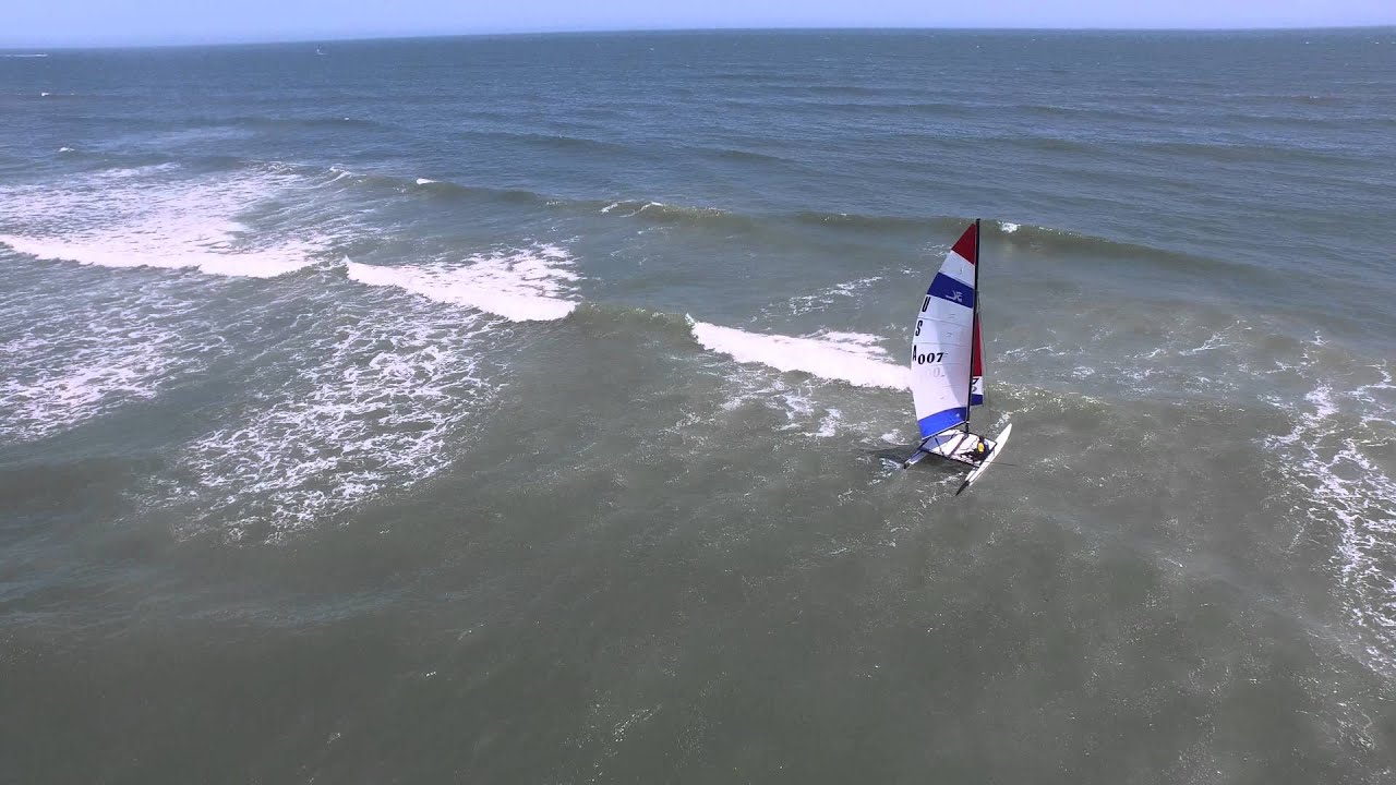 Hobie Cat 16 Beach Launch