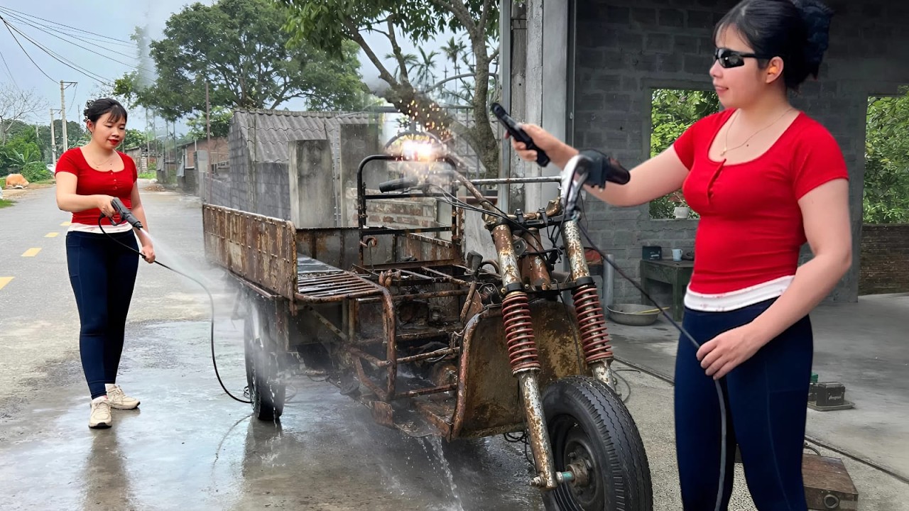 Girl's challenge: Cleaning and welding seats for a three-wheeled vehicle.🛠🛠🚜