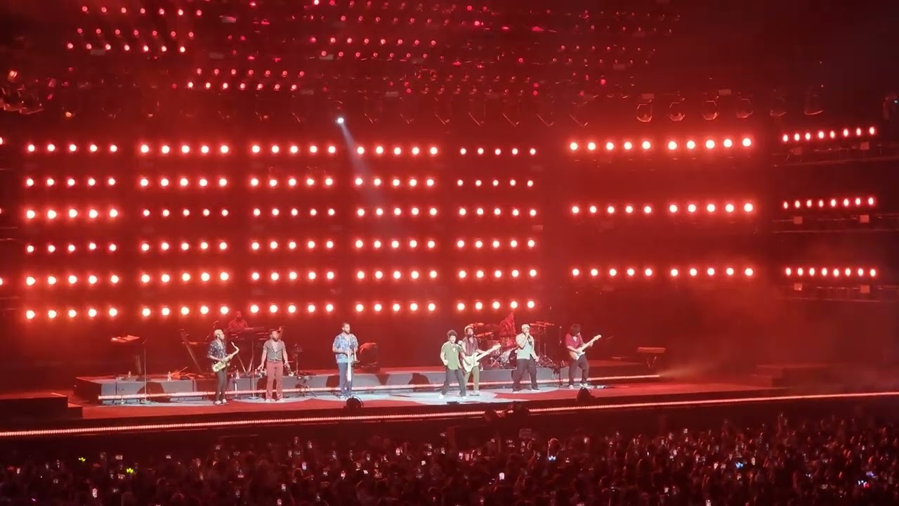 Locked Out of Heaven - @brunomars Live in the Philippines - June 24, 2023