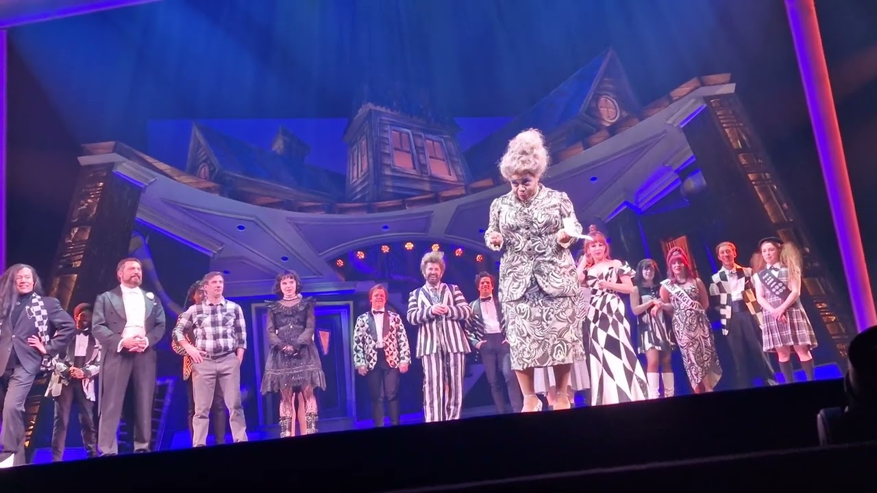 Beetlejuice the musical (curtain call) 04/28/2022 with marriage proposal