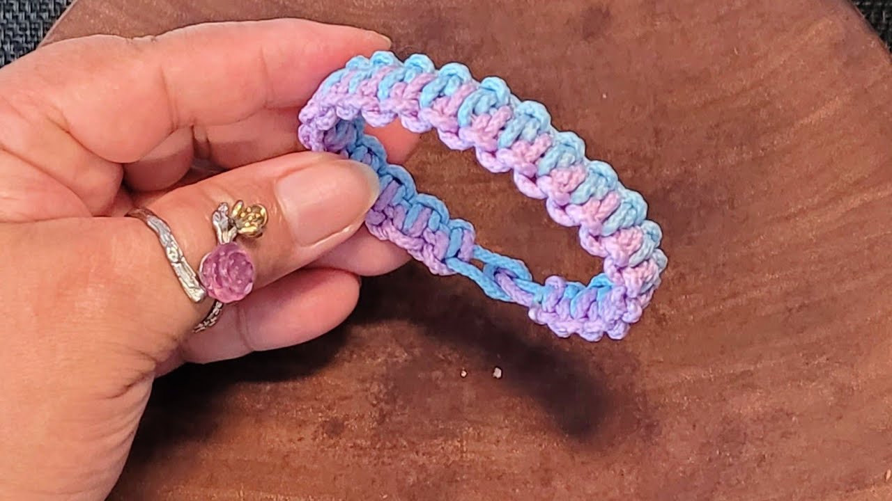 Easy Bracelet Design #live #diy #howto #style #design #bracelet #tutorial #macrame #paracord #asmr