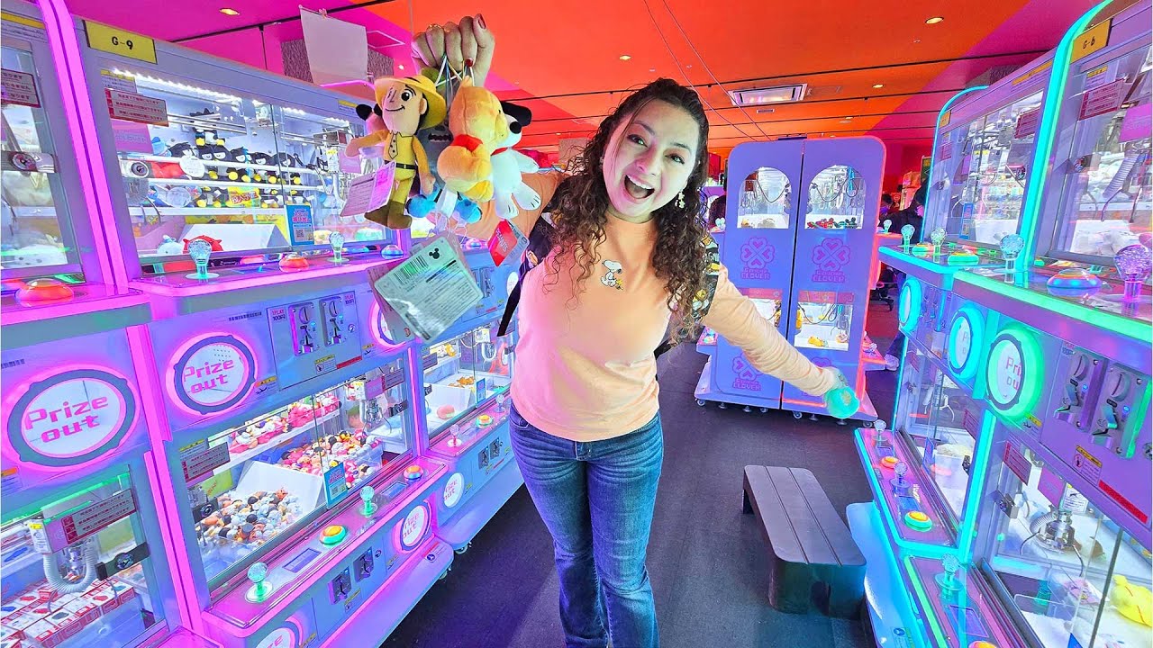 Surrounded by So MINI Claw machines in Japan!