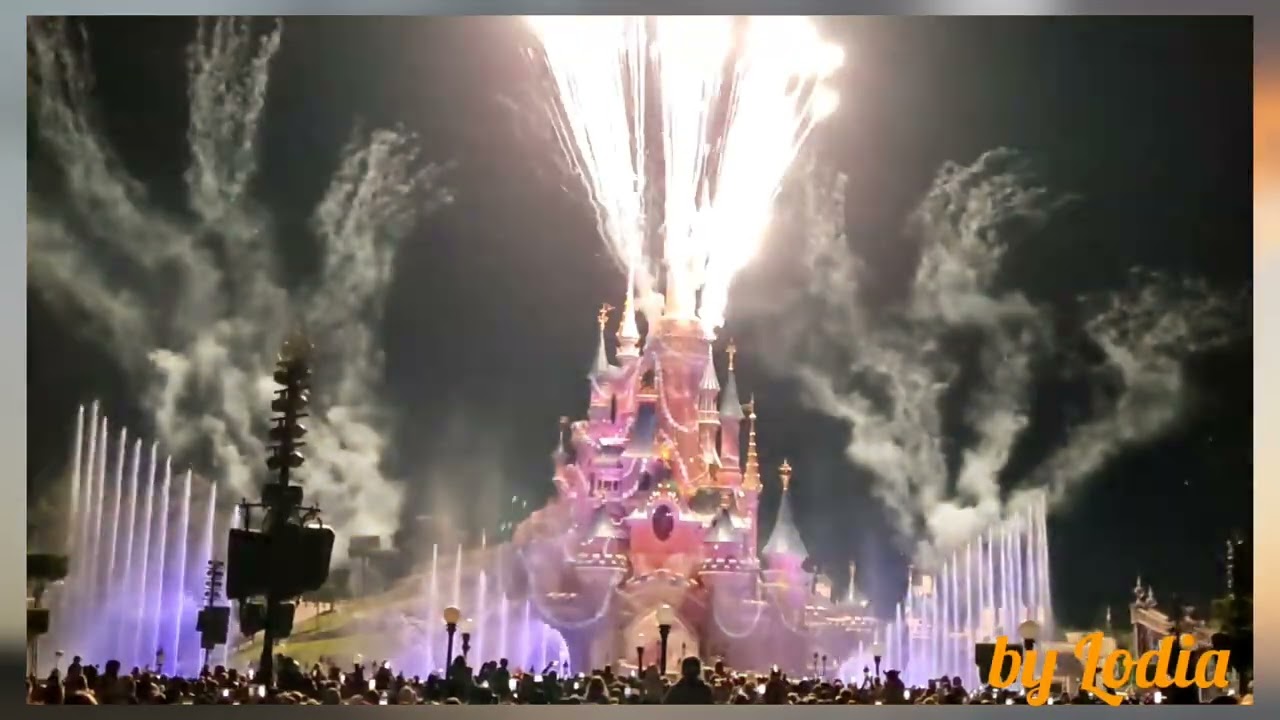 DISNEYLAND PARIS 30 LO SPETTACOLO DEI FUOCHI D'ARTIFICIO MAGGIO 2022