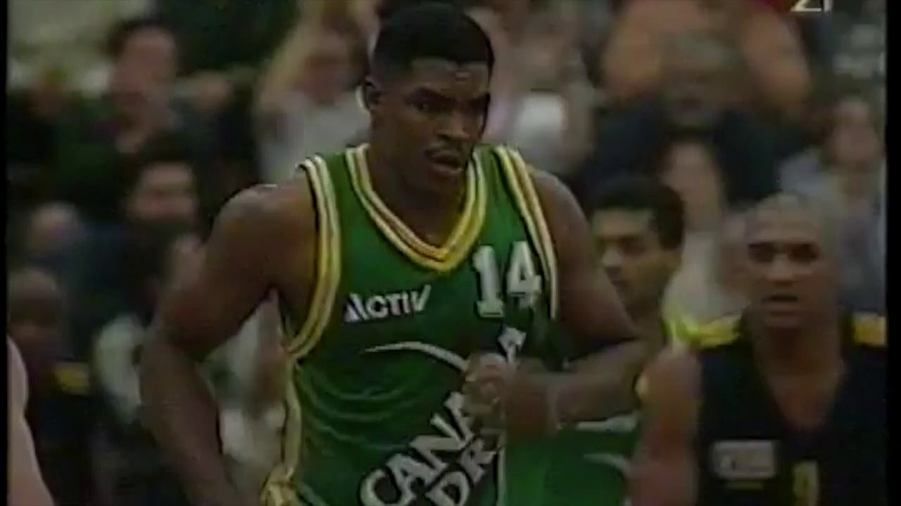 Castors Braine - BC Oostende (04/11/1995)