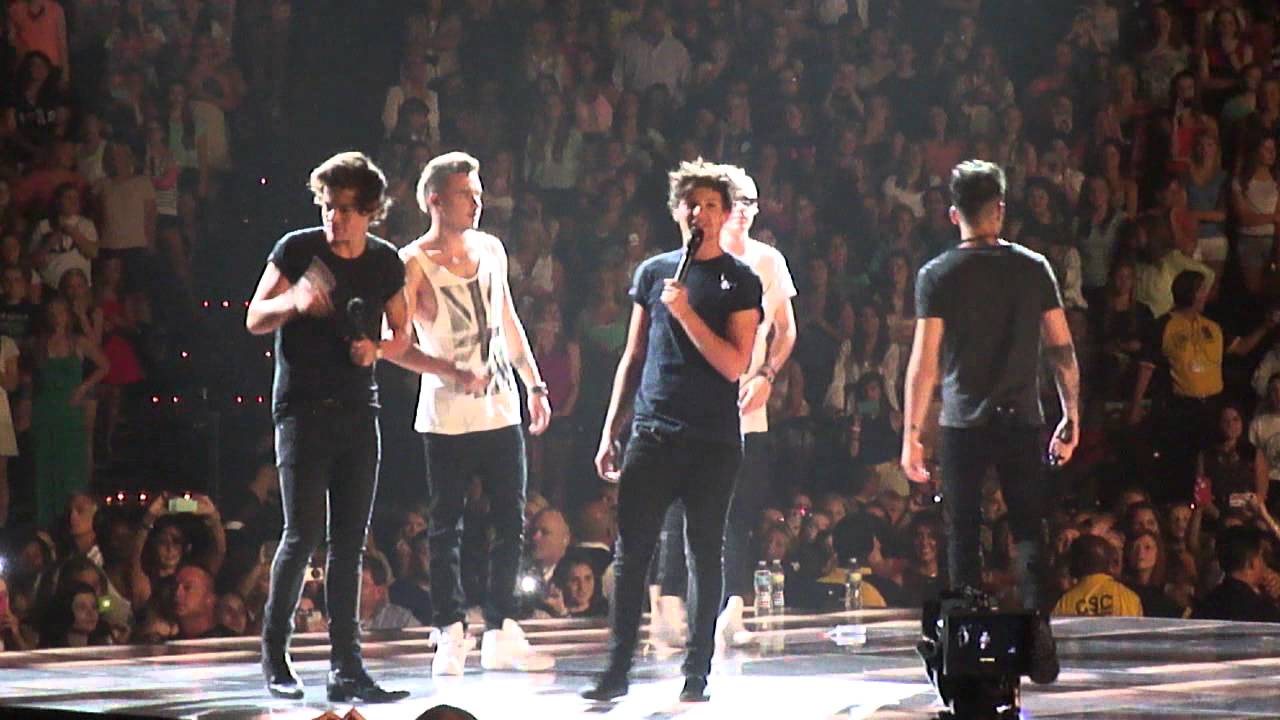One Direction Twitter Questions Nashville, TN 6/19/13