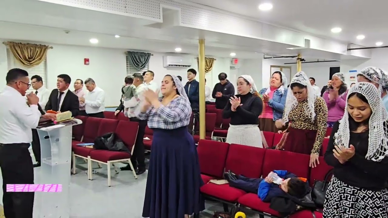 CANTANDO ALAVANZAS DE JUBILO HNO AGUSTIN 