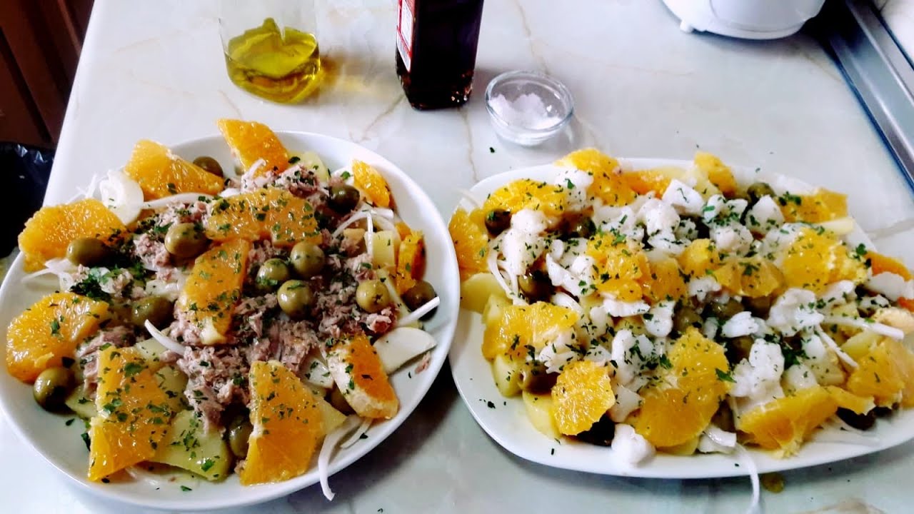 ENSALADA MALAGUEÑA CON BACALAO O ATÚN Una ensalada muy sana, nutritiva y refrescante