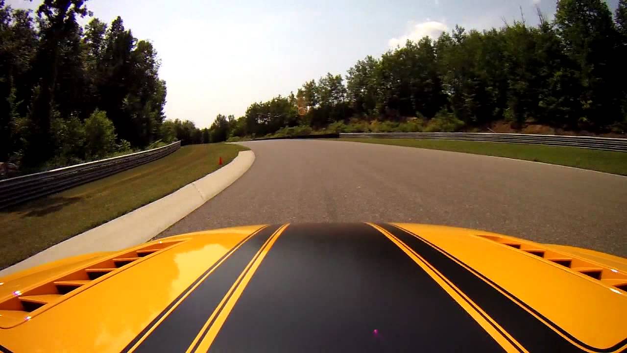 2013 Ford Mustang Shelby GT500 and Boss 302 Coupe Track Test