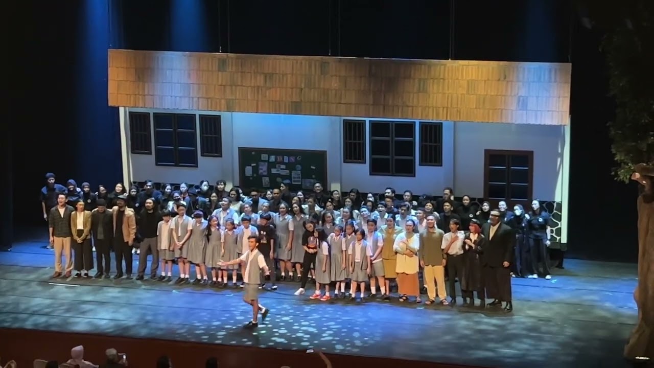 Musikal Petualangan Sherina 2022. Last day last show. Ending moment. Lihatlah lebih dekat.