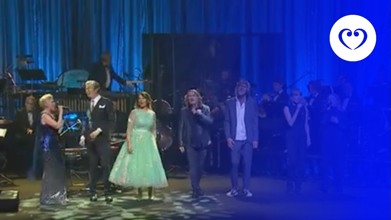 TV2 Charlies Nyt&aring;rsshow - med Danmarks Underholdningsorkester