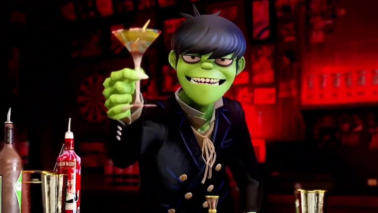 Murdoc makes Vodka Murdini 🥒