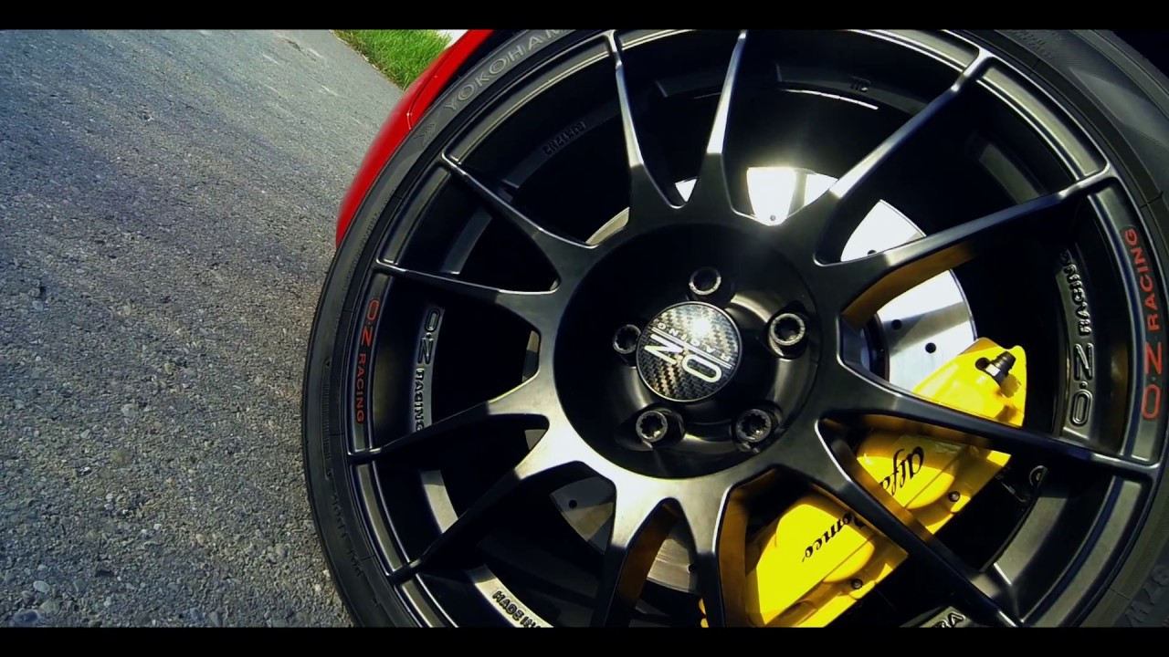 Alfa 4C - street & track emotions