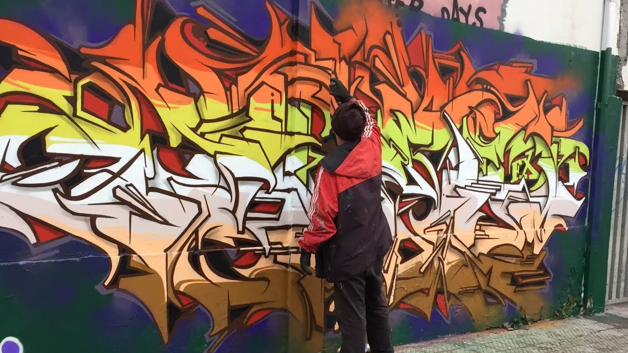 Amazing graffiti artist @Does1  #graffiti #graffitiart #streetart #artist #urbanart music @neffex