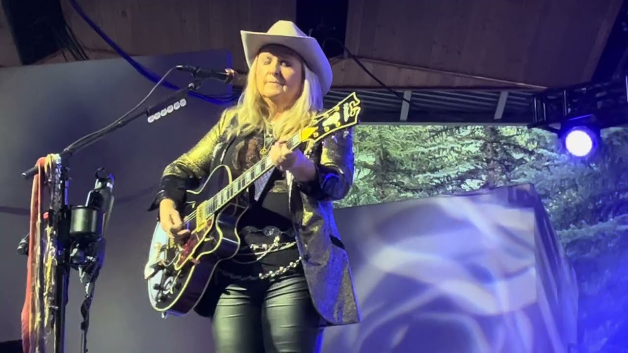 Melissa Etheridge / You Used to Love to Dance w/ long intro / Vail, CO / August 12, 2025 / Front Row