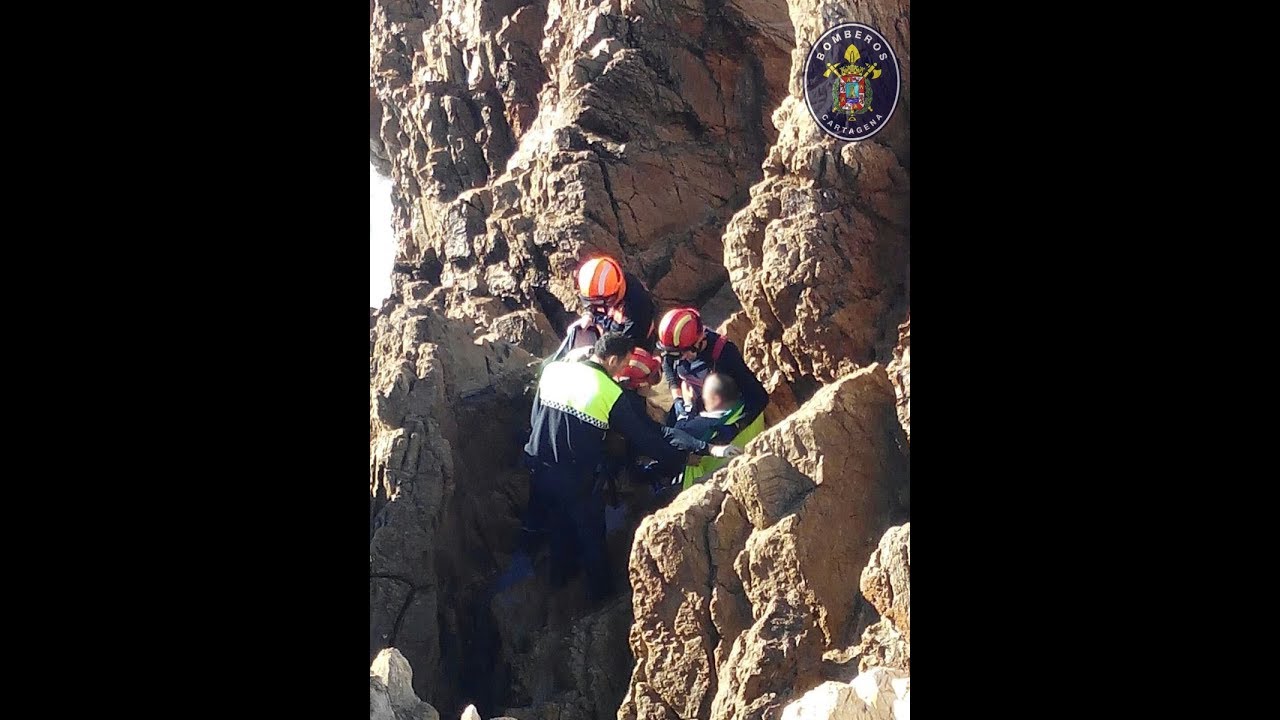 Rescate de pescador en la playa del Lastre de Portm&aacute;n