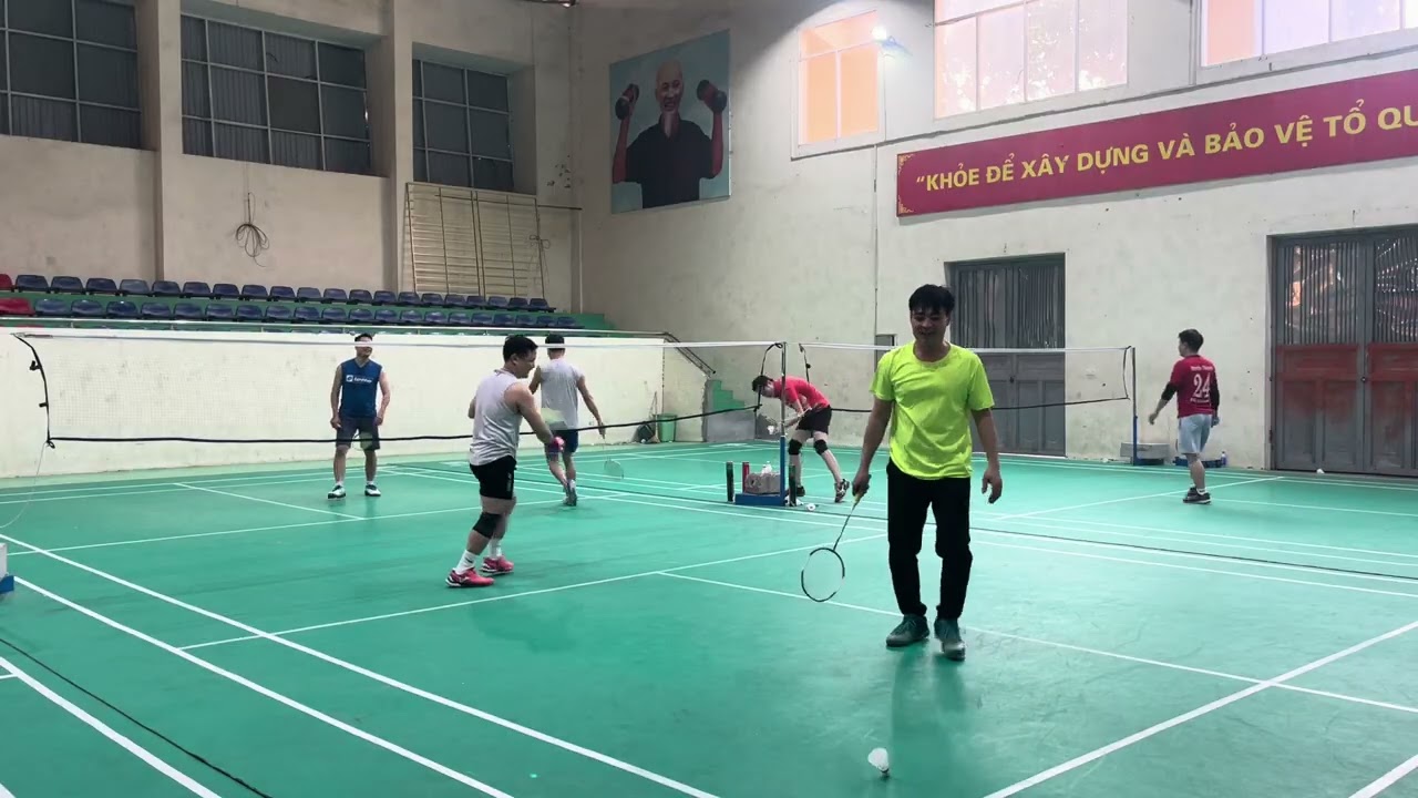 Hùng Vượng vs Sơn Vượng Nâu