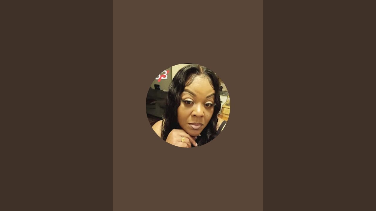 LIVING ON A BUDGET N GLORIA'S WORLD   is live!