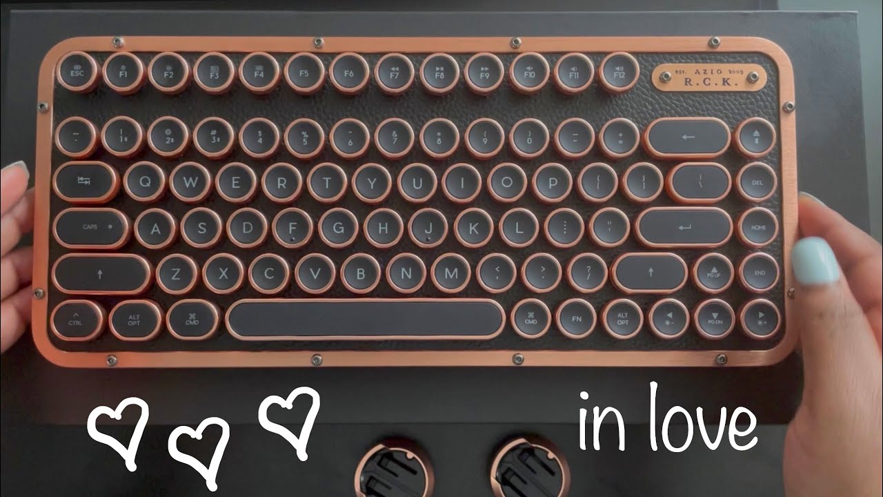MY FAVORITE KEYBOARD | AZIO CLASSIC KEYBOARD | VLOGTOBER 2021