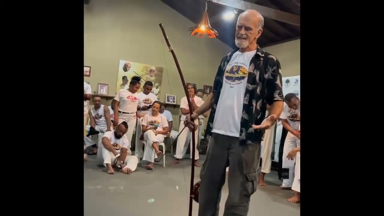 Dialogando com Mestre Camisa na Roda dos Saberes, Sede Abadá-Capoeira, em Teresina-Pi, em 03.03.2023