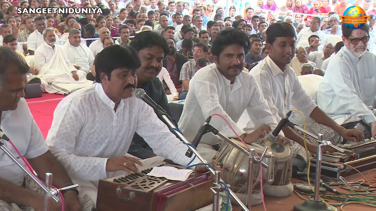 Gangasati Panbai Bhajan || Ramkatha Samadhiyala || Moraribapu || Manas Gangasati