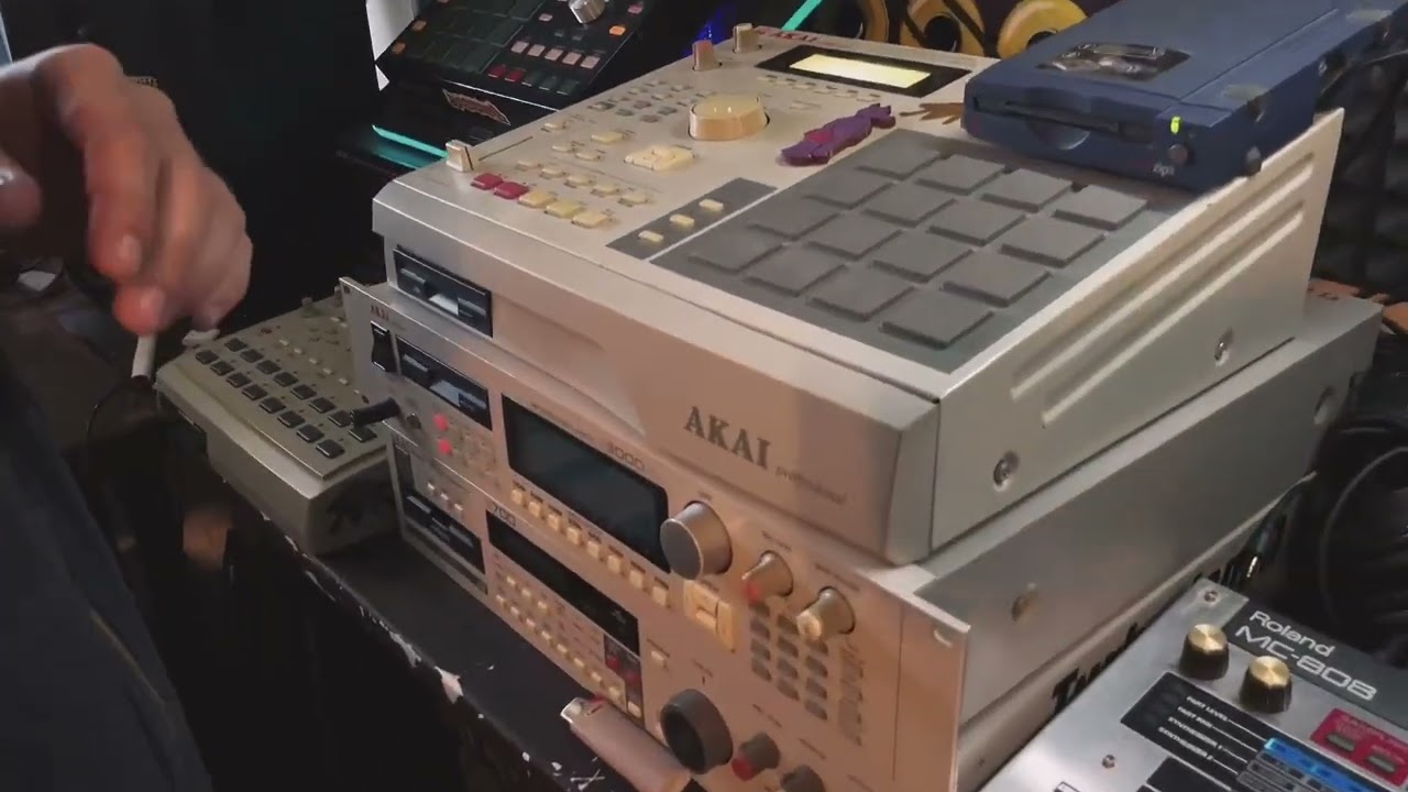 Akai S20 colors with s3000 and mpc classic