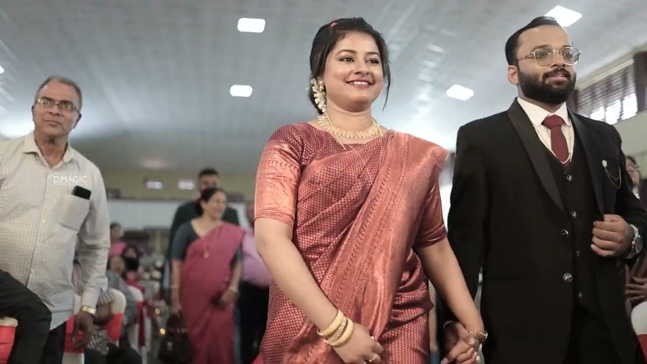 KERALA WEDDING ENTRY DANCE || VIRAL || Groom performance || Manamariyunnole || MALAYALAM AND HINDI