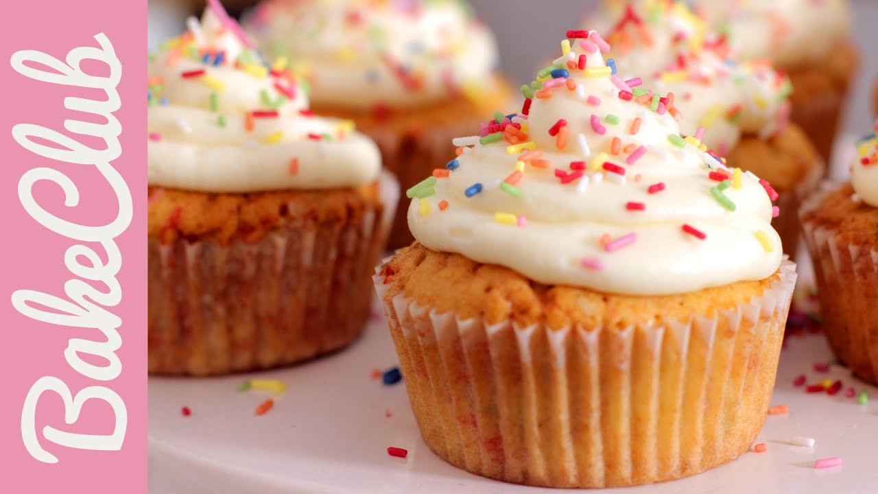Funfetti Cupcakes | BakeClub