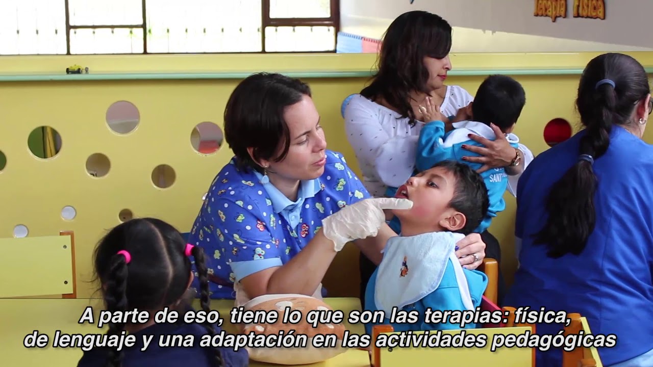 Guagua Centro Santa M&oacute;nica especializado en discapacidad