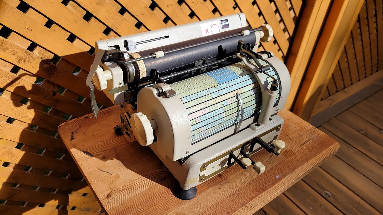 Toshiba BW-3112 Japanese typewriter restoration - part 1: repairs and how it works