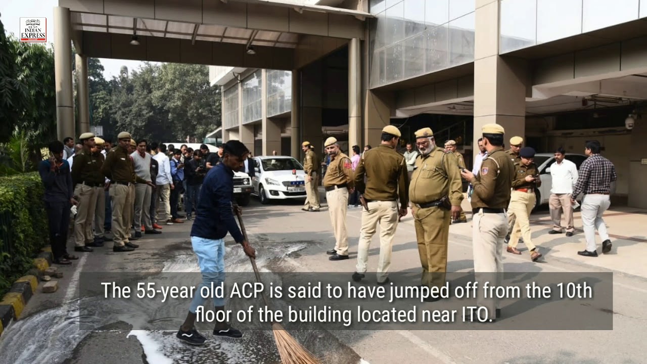 Delhi ACP Prem Ballabh commits suicide due to depression.