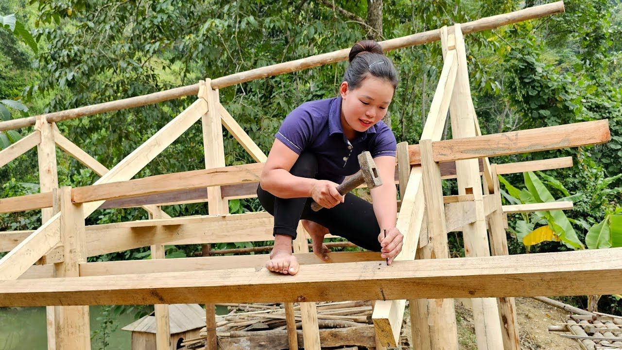 Building Wooden House 2023 - Process of chiseling & Assembling wooden houses | Trieu Mai Huong