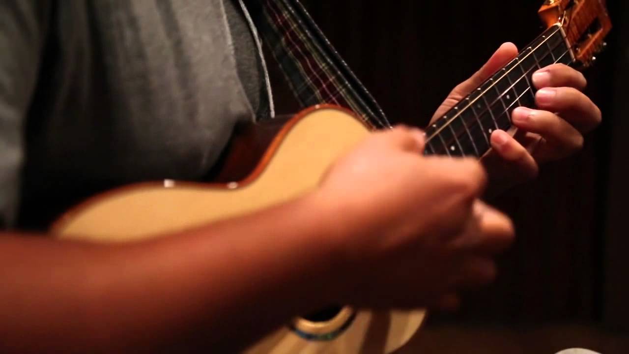 Tracie Keolalani - Ka Uhane Hemolele Solo Uke