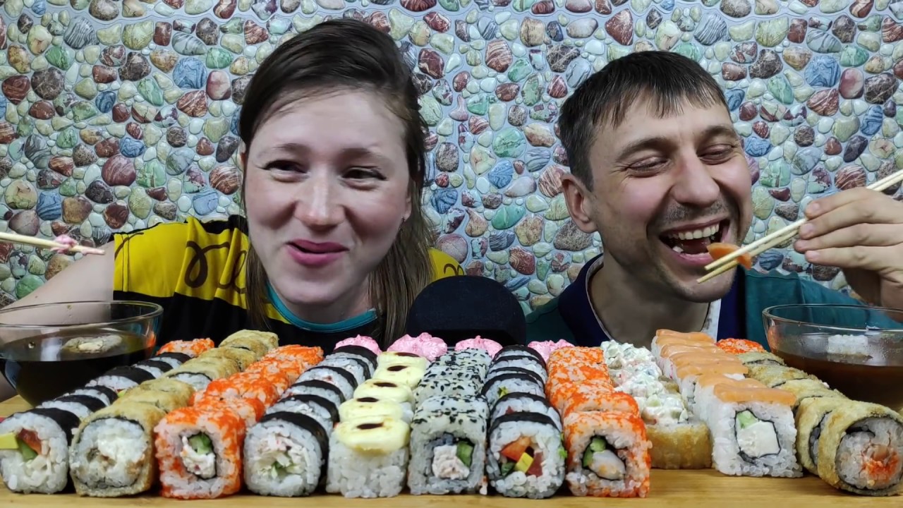 МУКБАНГ РОЛЛЫ НА 10000 ПОДПИСЧИКОВ | MUKBANG ROLLS FOR 10,000 SUBSCRIBERS | #rolls #роллы