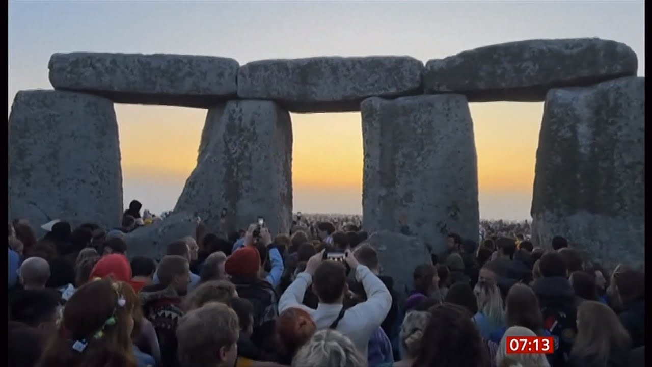 Dawn on Summer Solstice at Stonehenge in Wiltshire in 2023 (CE) (UK)  (1)