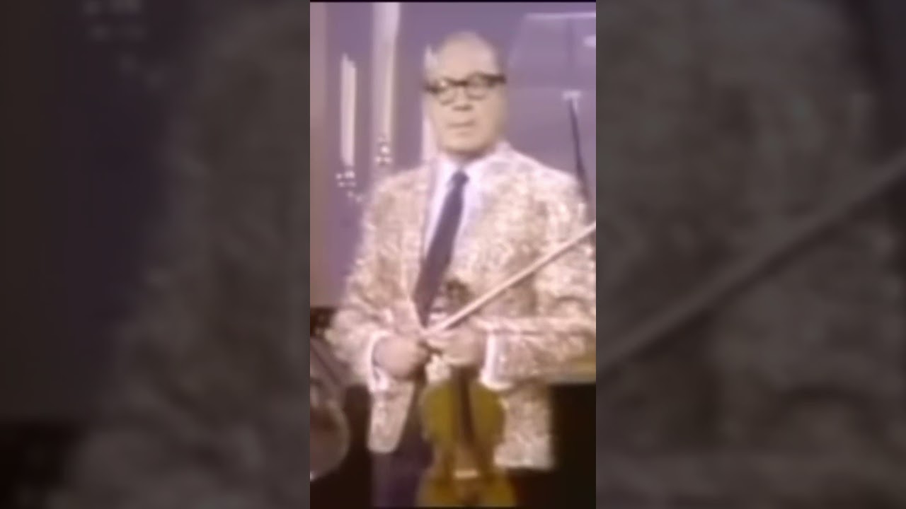 Jack Benny & Liberace's Sparkling Violin Performance Mind Blowing 
