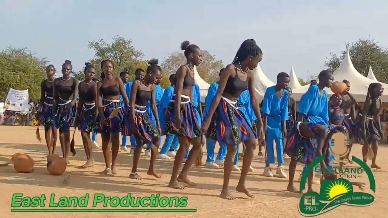 AWEIL NORTH CULTURAL GROUP