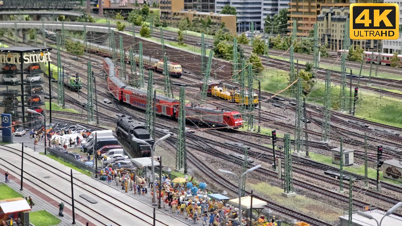 Modelleisenbahn Miniatur Wunderland Hamburg - Gigantische H0-Anlage mit Zügen aus aller Welt
