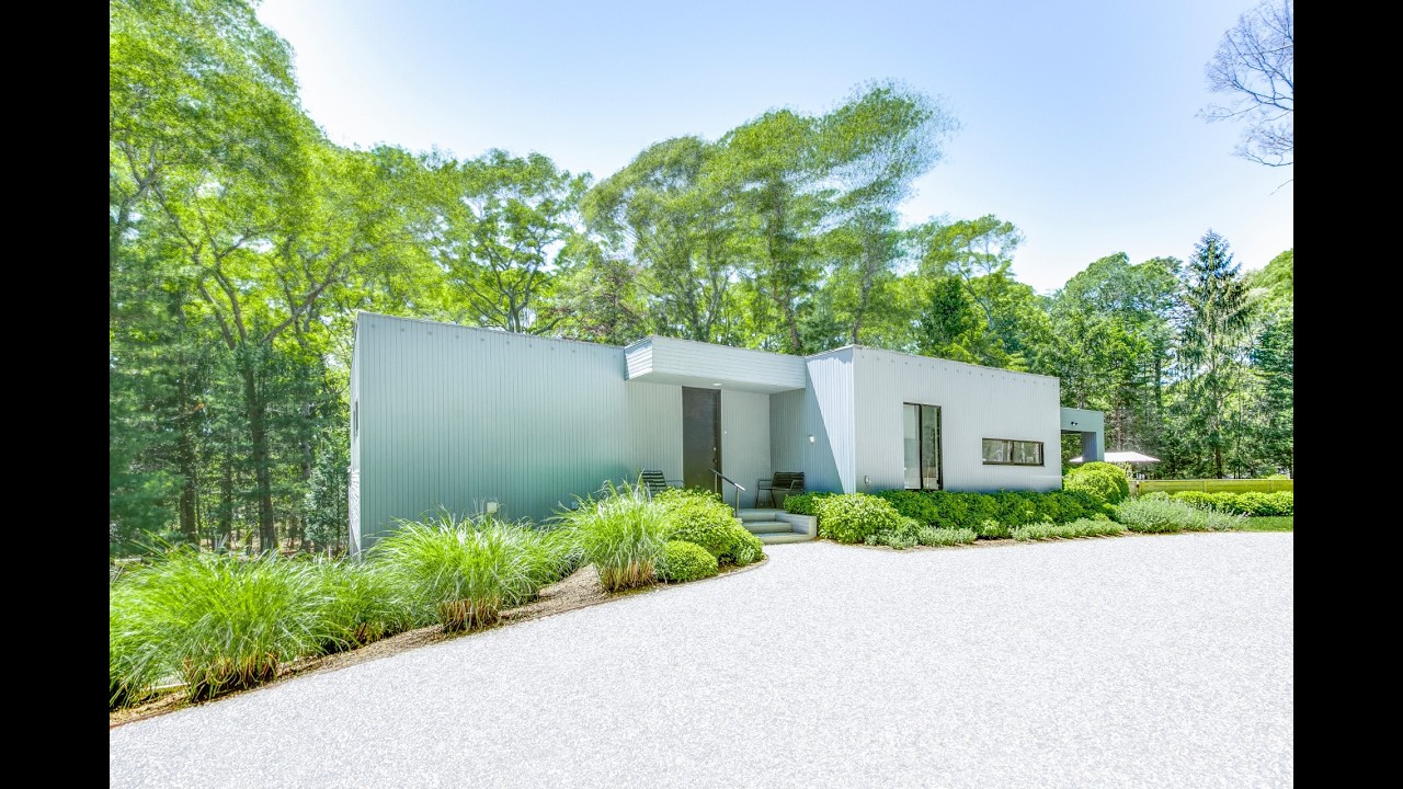 376 Stephen Hands Path, East Hampton, New York