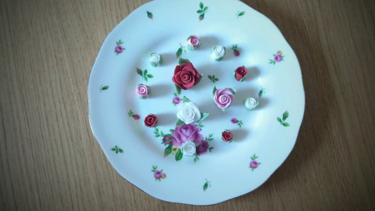 طريقة عمل ورود صغيرة بعجينة السكر لتزيين الكيك🌹🌺🌼 / How to make small fondant flowers