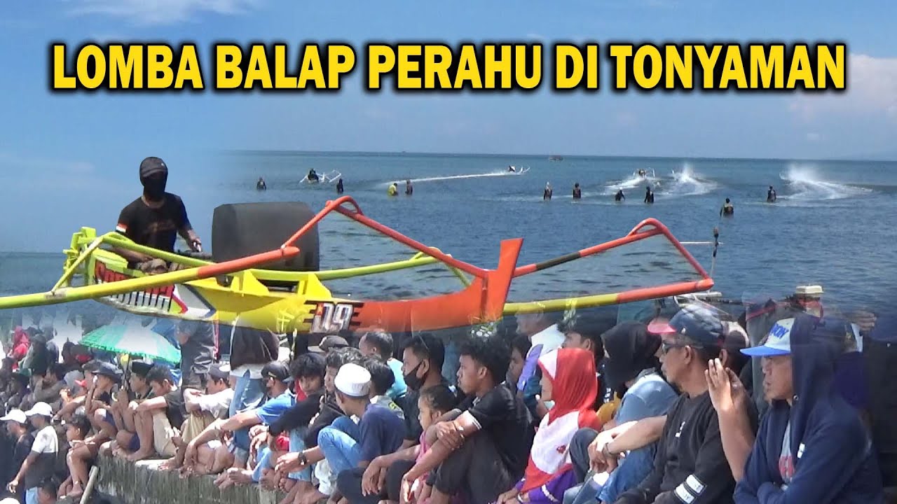 Lomba balap perahu katinting, kencangnya melintasi perairan  teluk Mandar