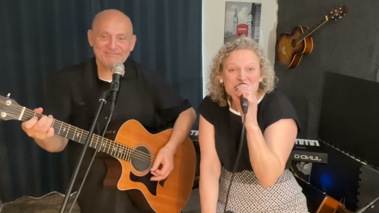Vid&eacute;o d&eacute;mo Annliz, accompagn&eacute;e par Andr&eacute; Lambert &agrave; la guitare.